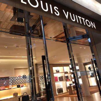 louis vuitton chicago northbrook|Louis Vuitton northbrook fl.